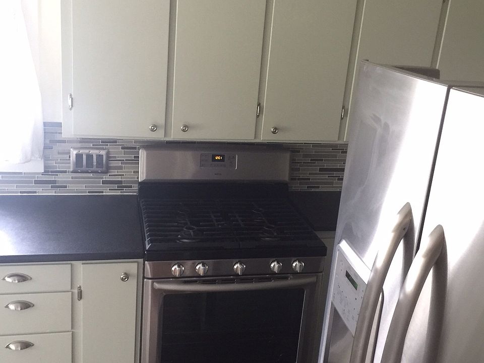 1st image of 2823 Duchess Dr