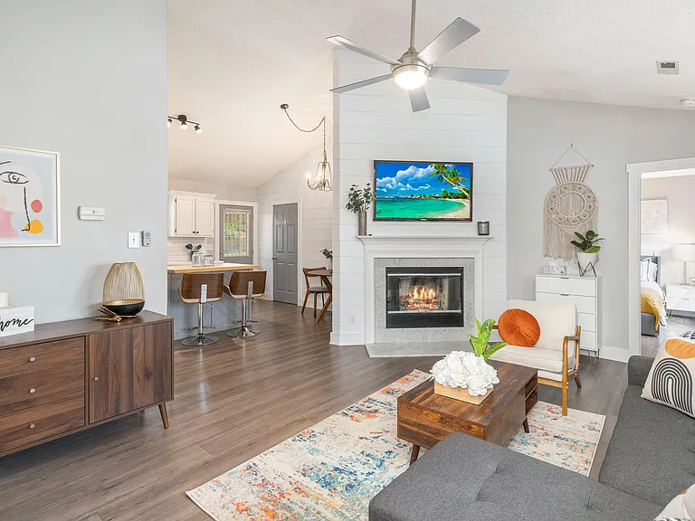 High Ridge Dr — Photo 6