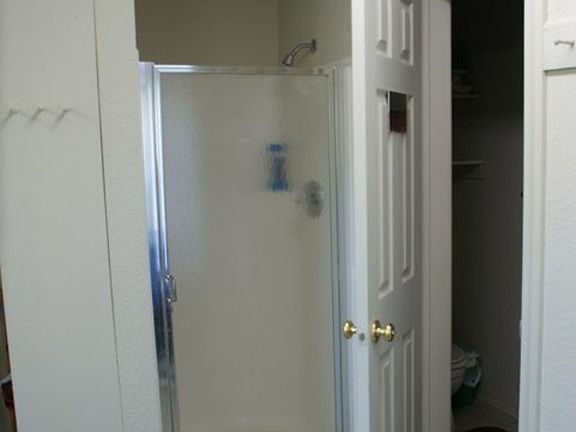 Shower & bathroom in shop
