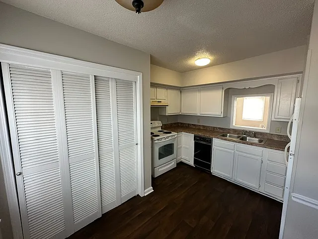 1695 Brewer Rd #L — Photo 15