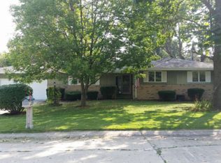 727 22nd St, Charleston, IL 61920