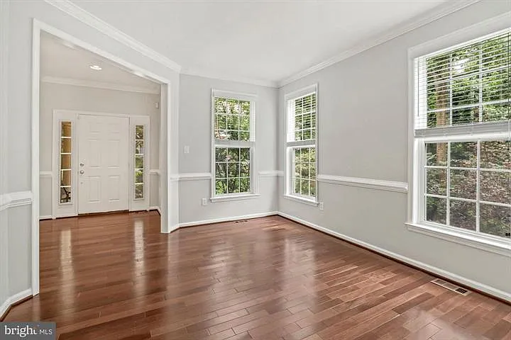 6212 Lilac Bush Ln — Photo 13