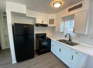 6738 N 44th Ave APT 4, Glendale, AZ 85301