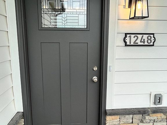 Craftsman style details.