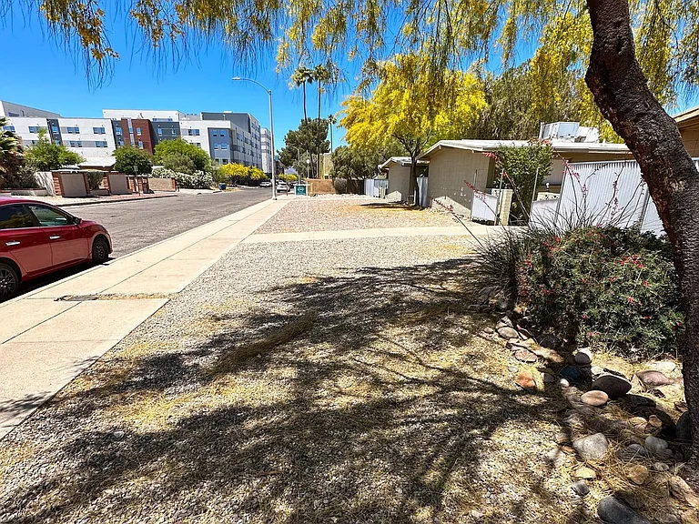 1227 E Drachman St — Photo 20