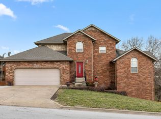 911 S 12th Ave, Ozark, MO 65721