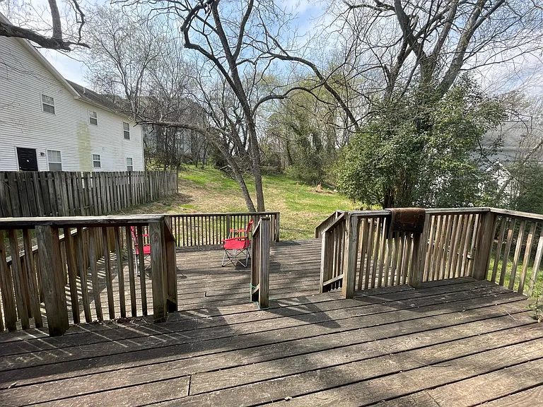 505 Hillsborough St — Photo 13