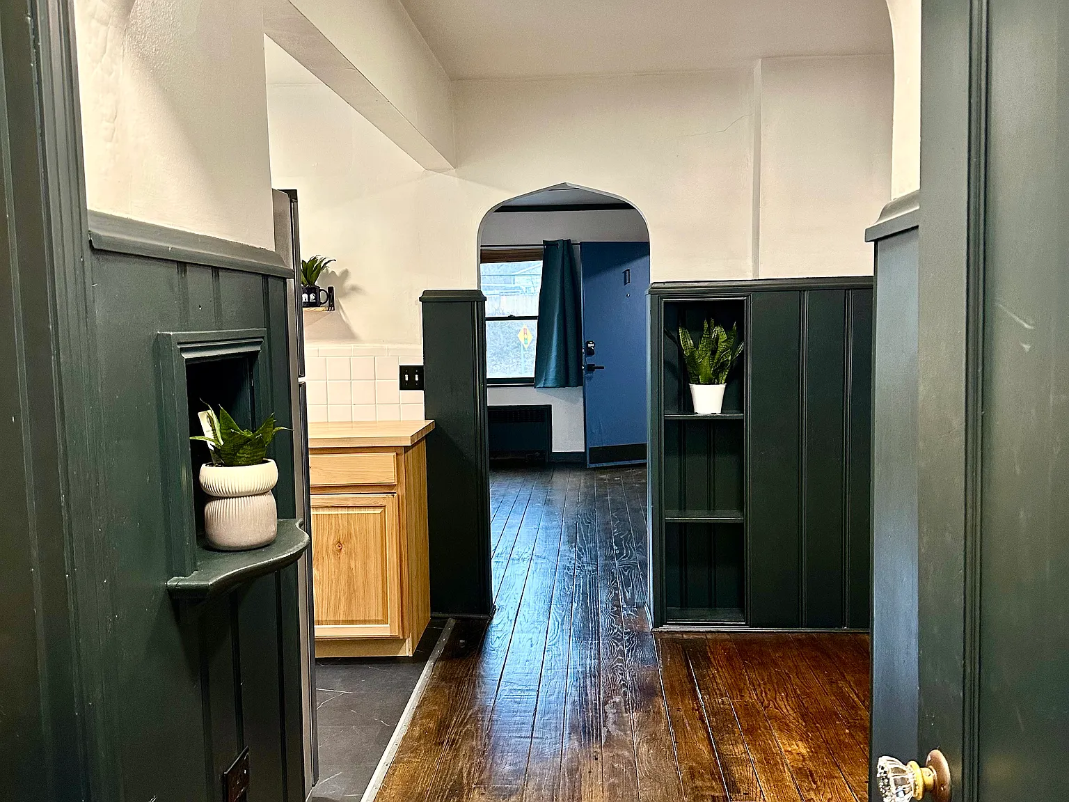 1 bed, 950 sqft, $1,050 — Photo 3