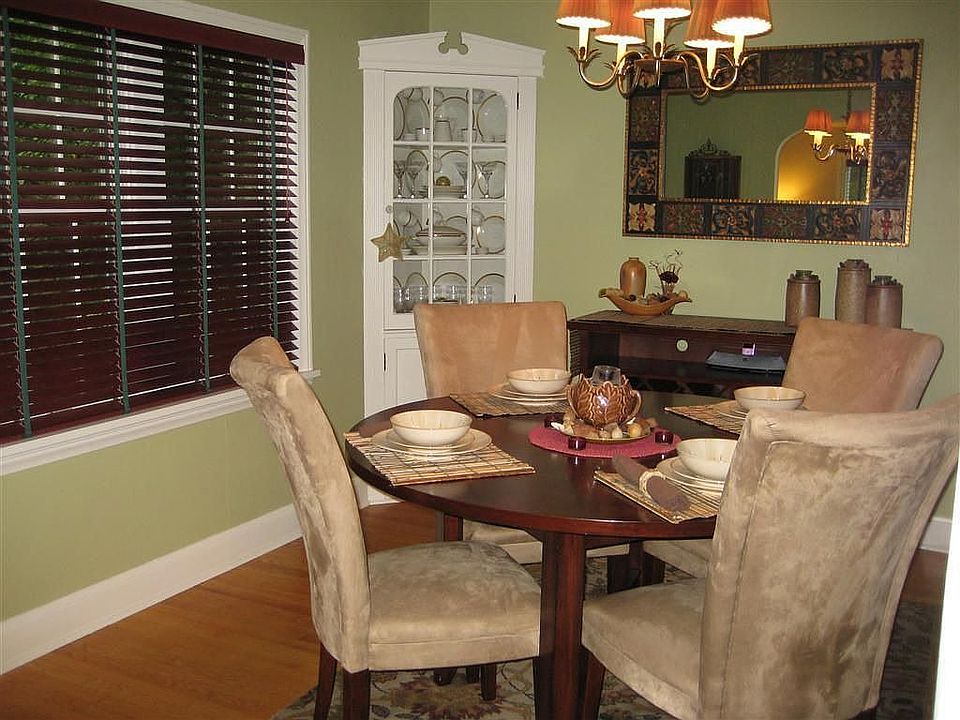 Elegant Dining Room