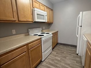 Shoreline Apartments-201, Erie, PA 16505