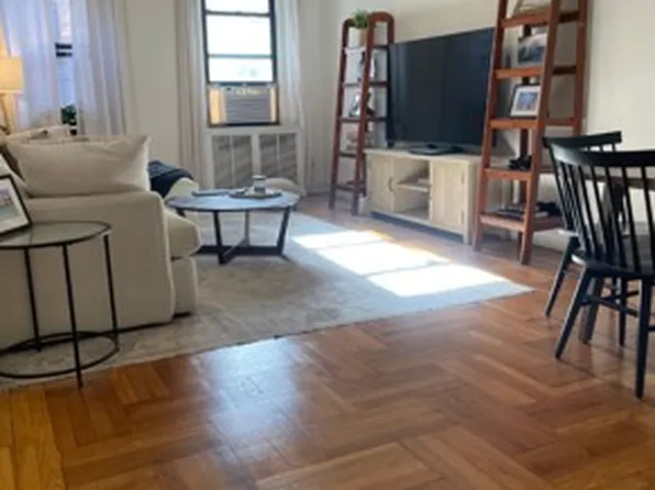 340 East 66th Street image 1 of 12