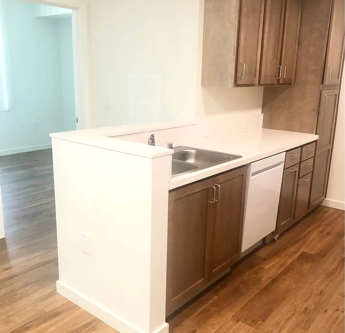 1 bed, 600 sqft, $1,000 — Photo 3
