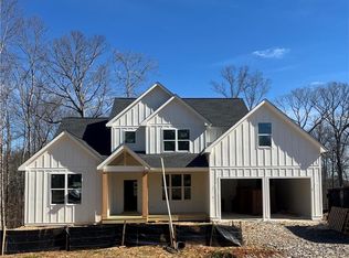 8905 Bethel Rd, Gainesville, GA 30506