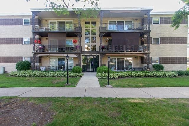 1st image of 925 8th Ave APT 8