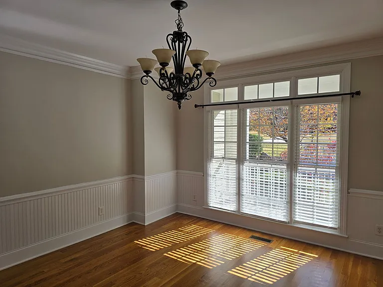 3653 Pleasants Ridge Dr — Photo 4