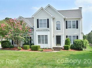 10402 Friarsgate Rd, Huntersville, NC 28078