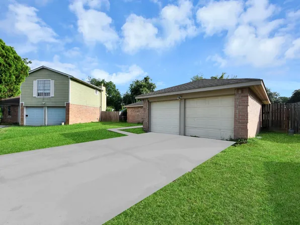 3302 Hombly Rd, Houston, TX 77066