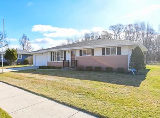 257 Mohawk Road, Janesville, WI 53545