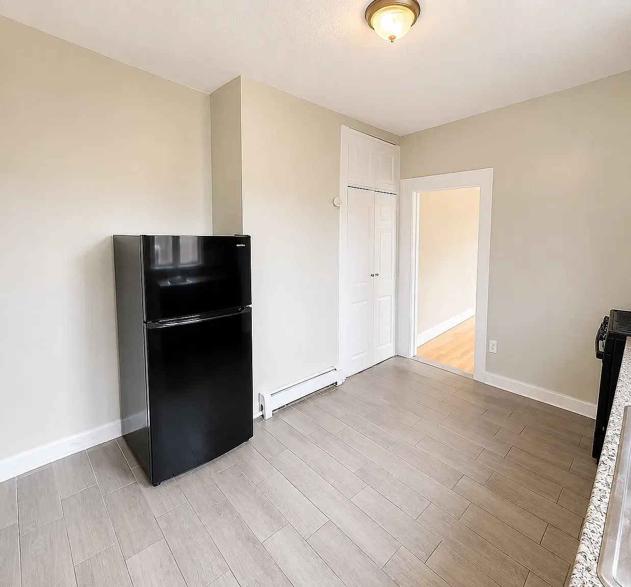 1 bed, 600 sqft, $1,549 — Photo 2
