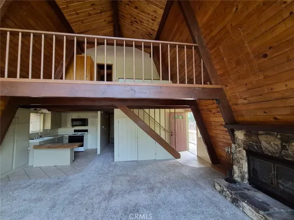 28644 Shenandoah Dr, Lake Arrowhead, CA 92352