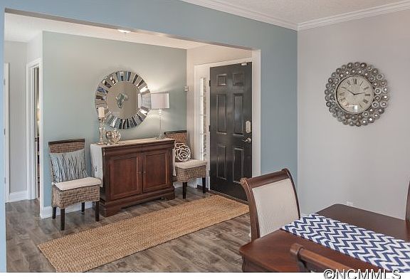 3rd image of 3 Candlestick Dr