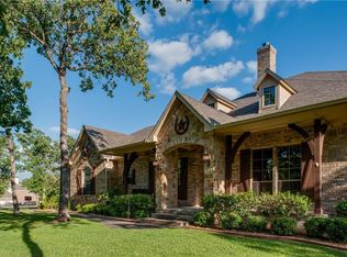 120 Ranch Creek Dr, Azle, TX 76020