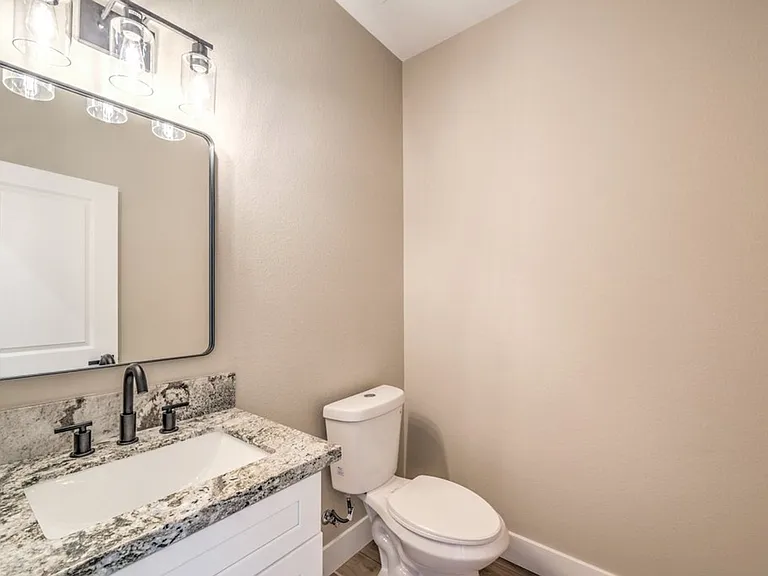 729 Milan Ave — Photo 15