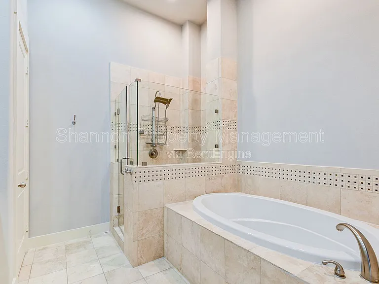 2004 Blodgett St #A — Photo 24