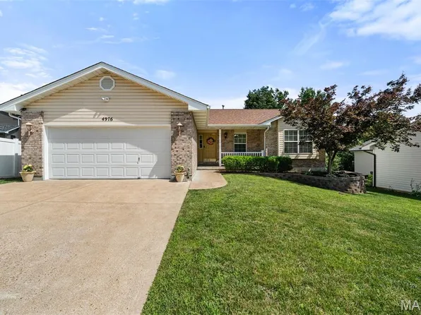 4976 Paradise Meadows Dr, Imperial, MO 63052
