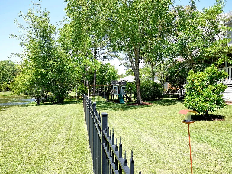 416 Aruba Way — Photo 28