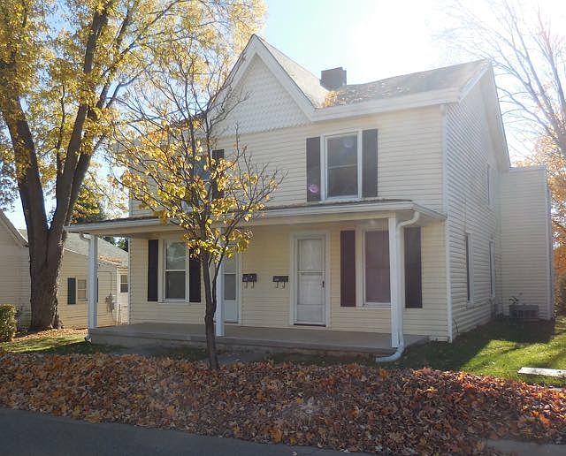 449 E Main