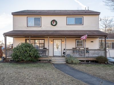 2 Rita Cir, South Hadley, MA, 01075