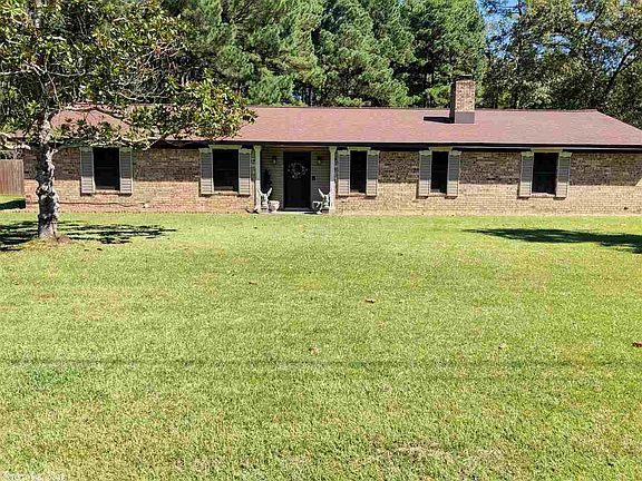 4th image of 58 Davis Dr