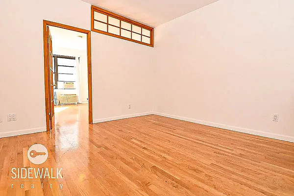 Rented by Sidewalk Realty LLC | media 10