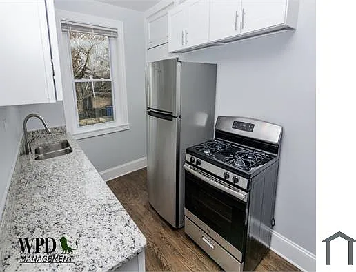 2 bed, $1,686 — Photo 3