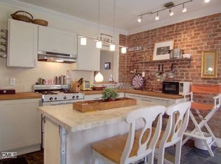 75 Haddon St APT 2, Bridgeport, CT 06605