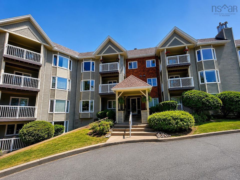 1st image of 12 Spinnaker Dr #104