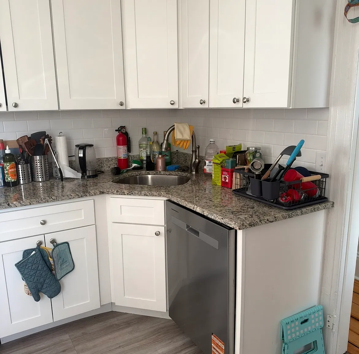4 bed, 1400 sqft, $4,000 — Photo 3