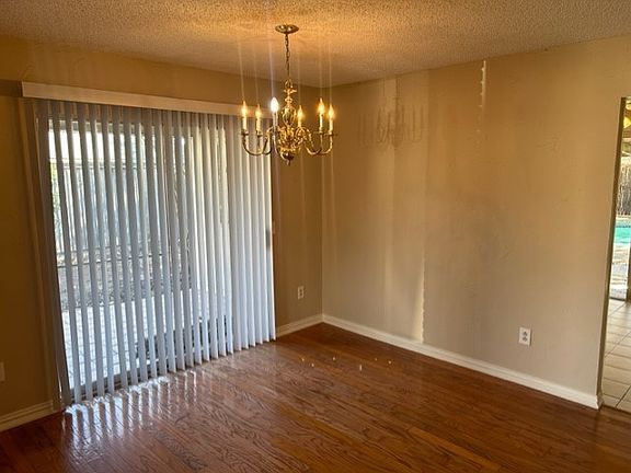 4th image of 2628 Lawndale Dr