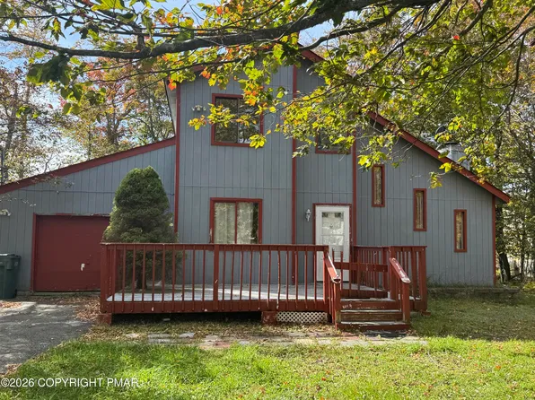 9193 Buttonwood Ct, Tobyhanna, PA 18466
