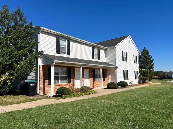 101B Sycamore Ct #101-D