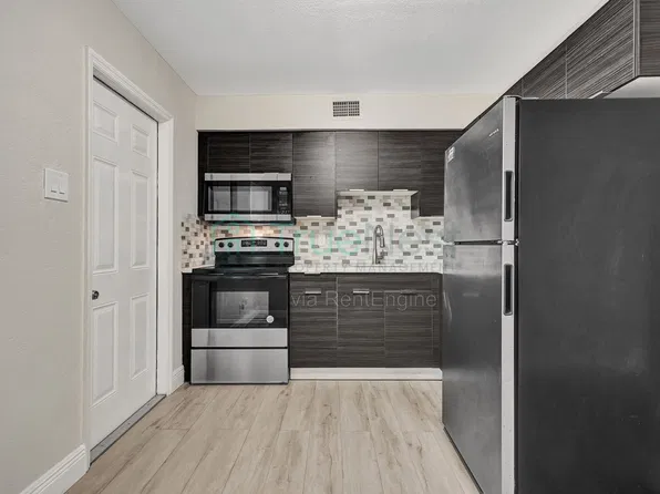 429 NW 9th Ave #1, Fort Lauderdale, FL 33311