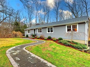 417 Barton Dr, Orange, CT 06477