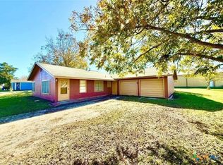 46 Garcitas St, Vanderbilt, TX 77991