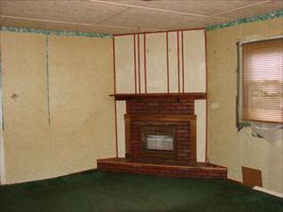 3rd image of 2600B Rogers St