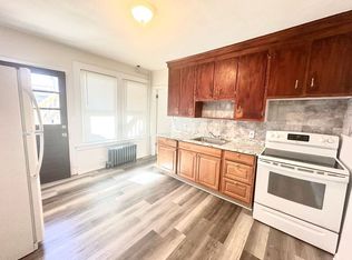 76 Hall St APT 1A, Springfield, MA 01108