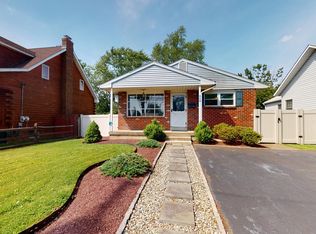 408 Newport Rd, Bristol, PA 19007