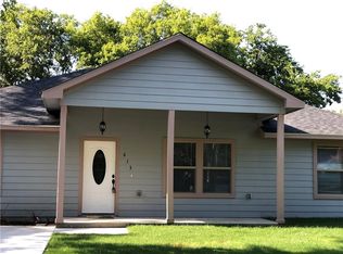 613 E Epstein St, Sherman, TX 75090