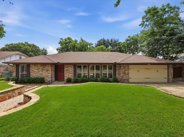 2009 Tanglewood Dr, Grapevine, TX 76051