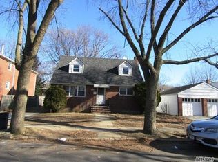 8257 241st St, Bellerose, NY 11426